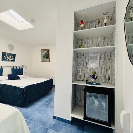 Blumoon Capri Con Accesso Piscina Πανσιόν Ανακάπρι