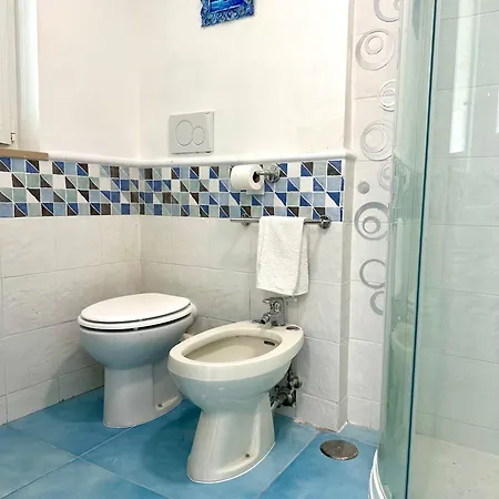 Πανσιόν Blumoon Capri Con Accesso Piscina 3*