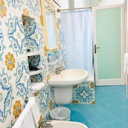 Blumoon Capri Con Accesso Piscina Ανακάπρι