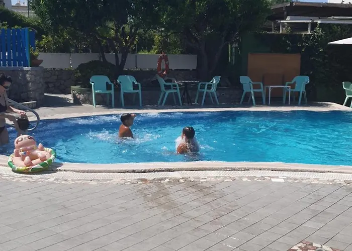 Blumoon Capri 3* אנה קאפרי
