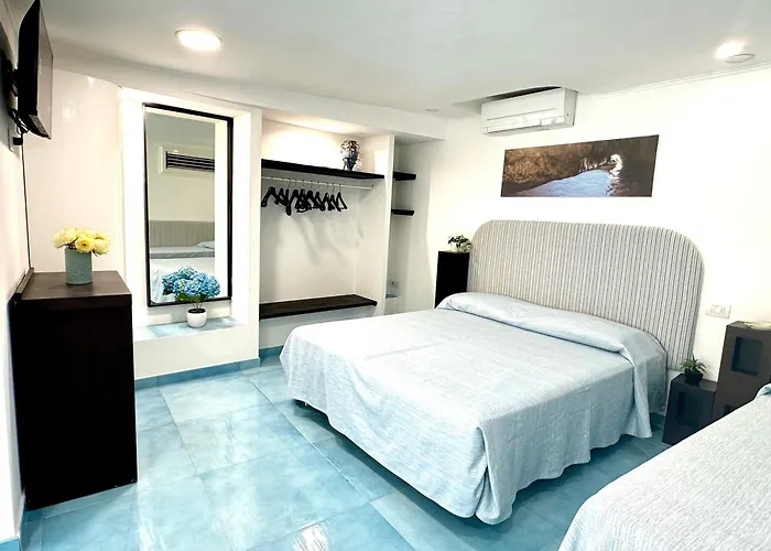 Blumoon Capri Pensión